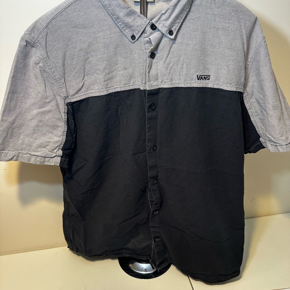 Vans button-up shirt, black and grey, with a relaxed fit (177)   #skaterstyle